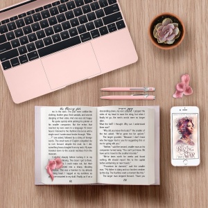 Macbook作为陪衬书籍才是亮点